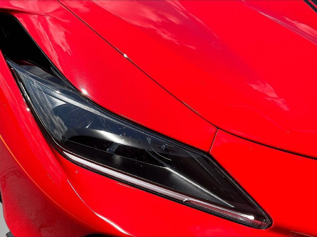 Used 2022 Ferrari F8 Tributo RWD image 27