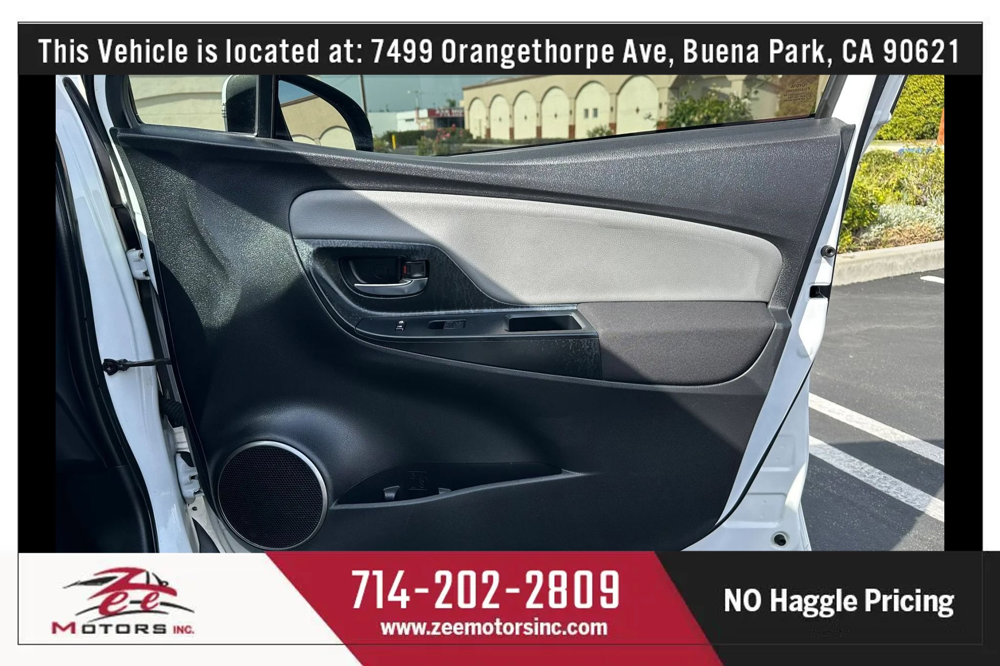 Used 2015 Toyota Yaris LE image 39