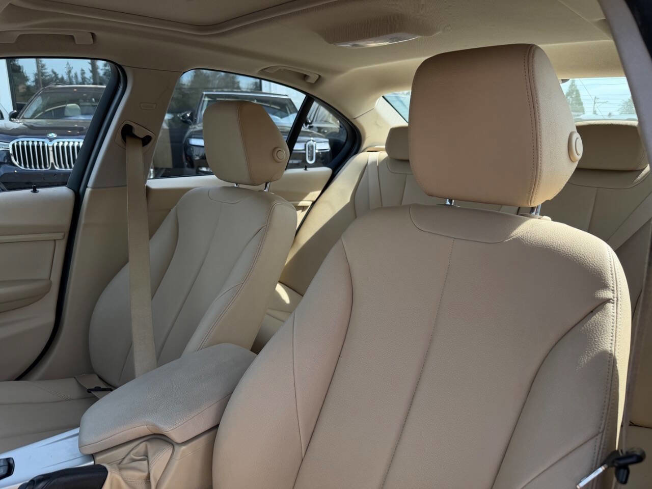 Used 2014 BMW 320i Sedan RWD image 43