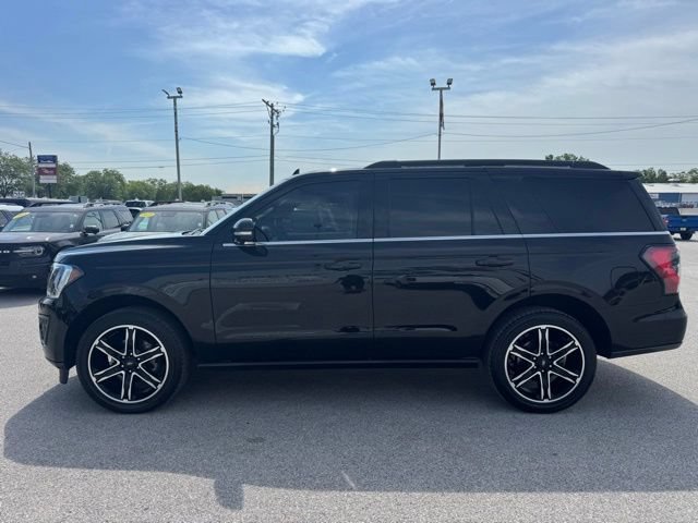Used 2021 Ford Expedition Limited AWD/4WD image 2