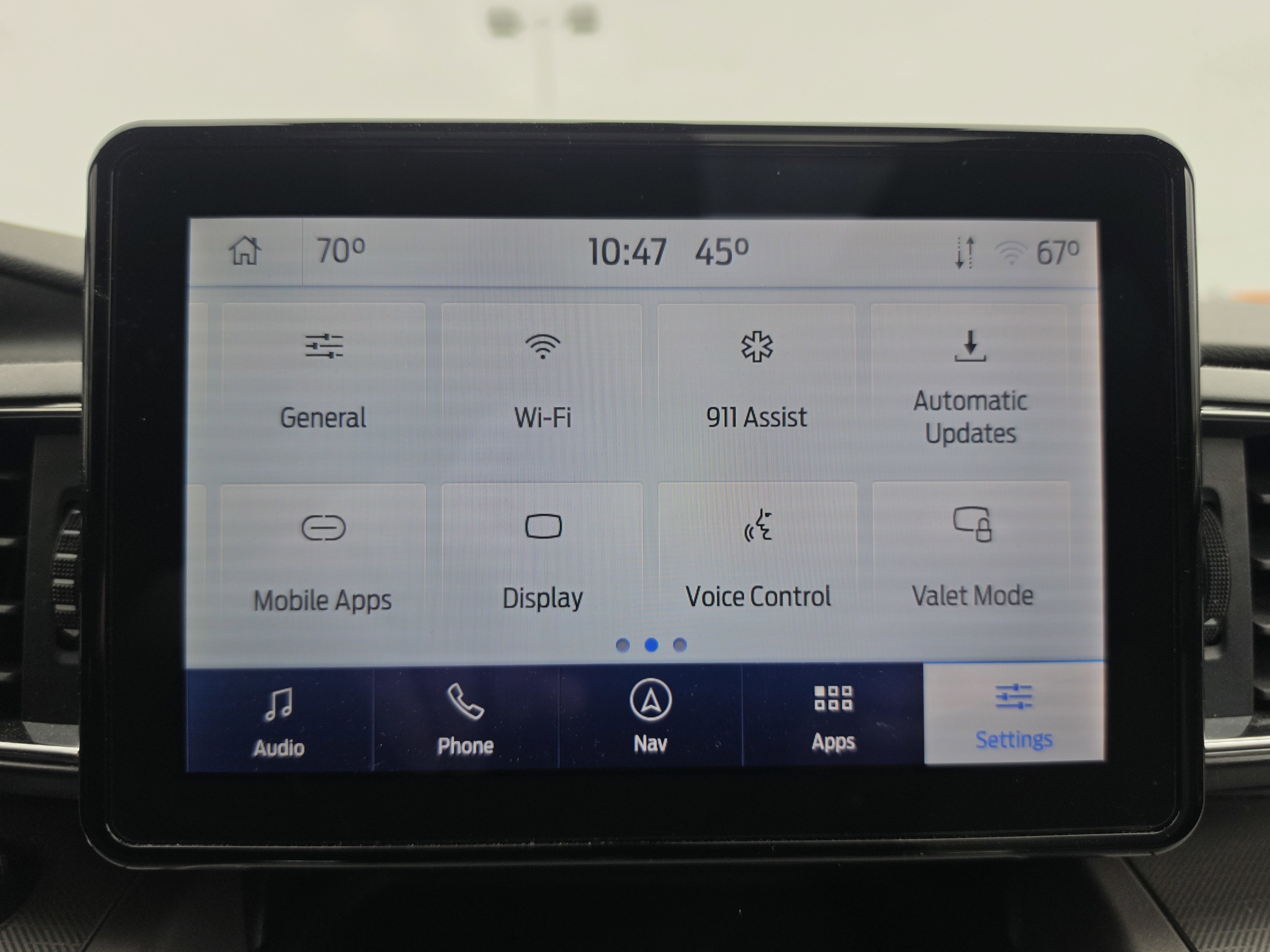 Used 2022 Ford Explorer XLT w/ Equipment Group 202A AWD/4WD image 31