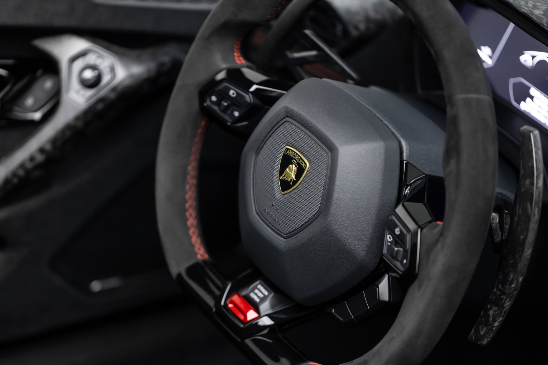 Used 2019 Lamborghini Huracan Performante image 39