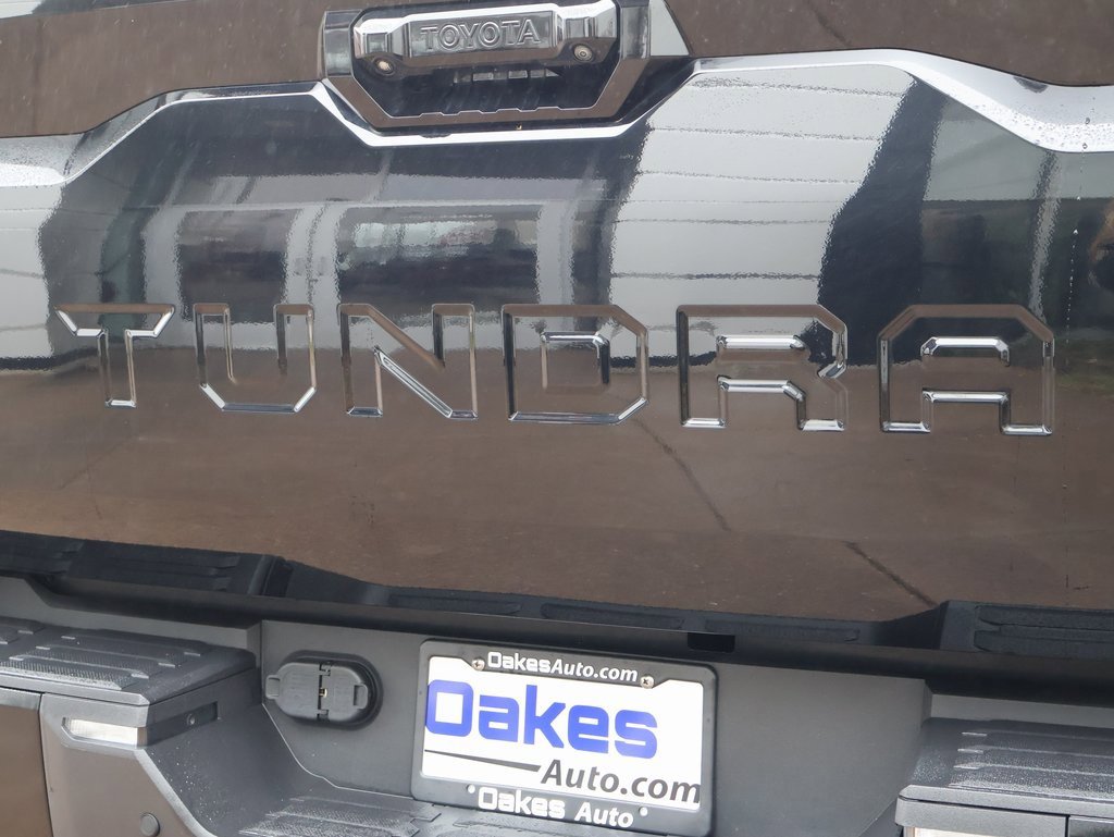 Used 2022 Toyota Tundra Platinum image 18