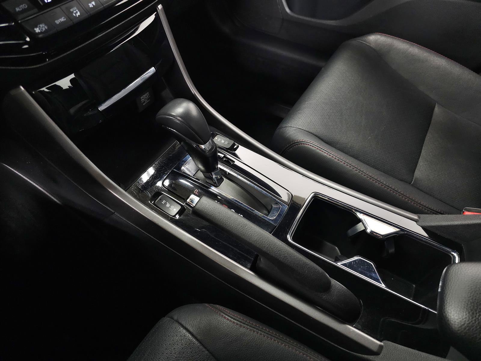 Used 2017 Honda Accord Sport Special Edition image 25