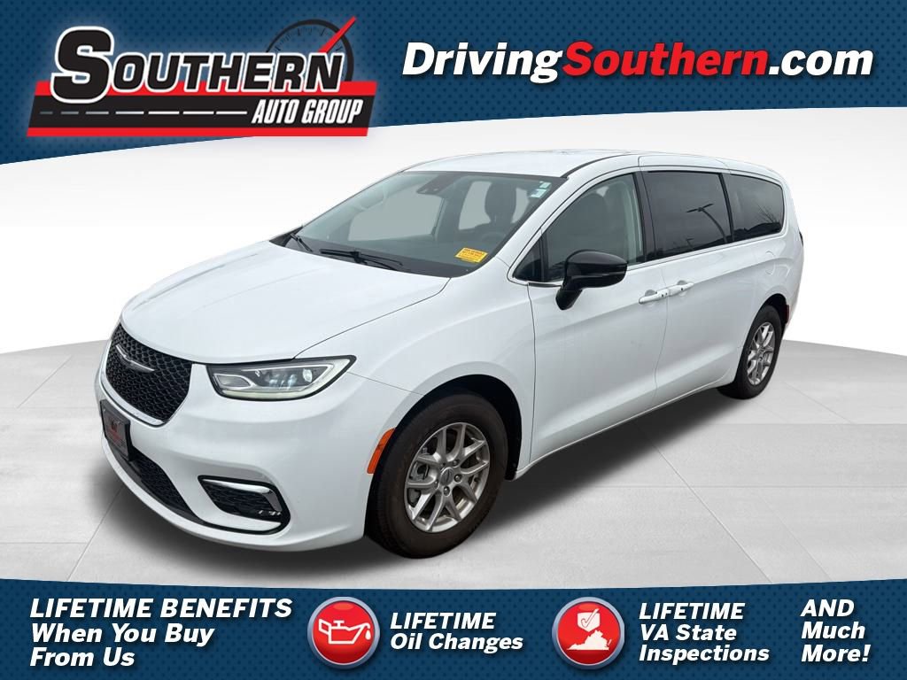 Used 2024 Chrysler Pacifica Touring-L