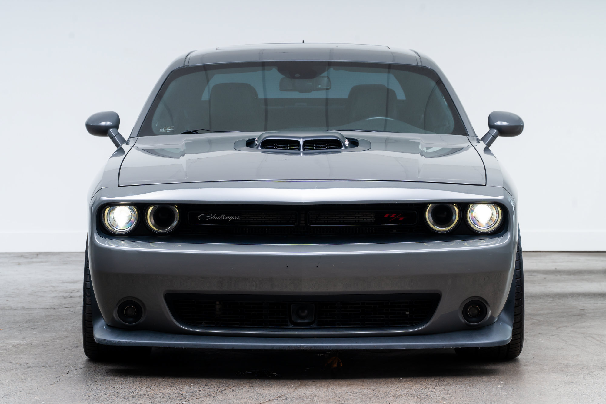 Used 2018 Dodge Challenger R/T Scat Pack RWD image 2