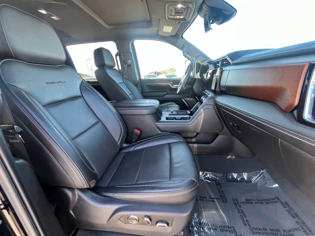 Used 2024 GMC Sierra 2500 Denali w/ Denali Reserve Package image 20