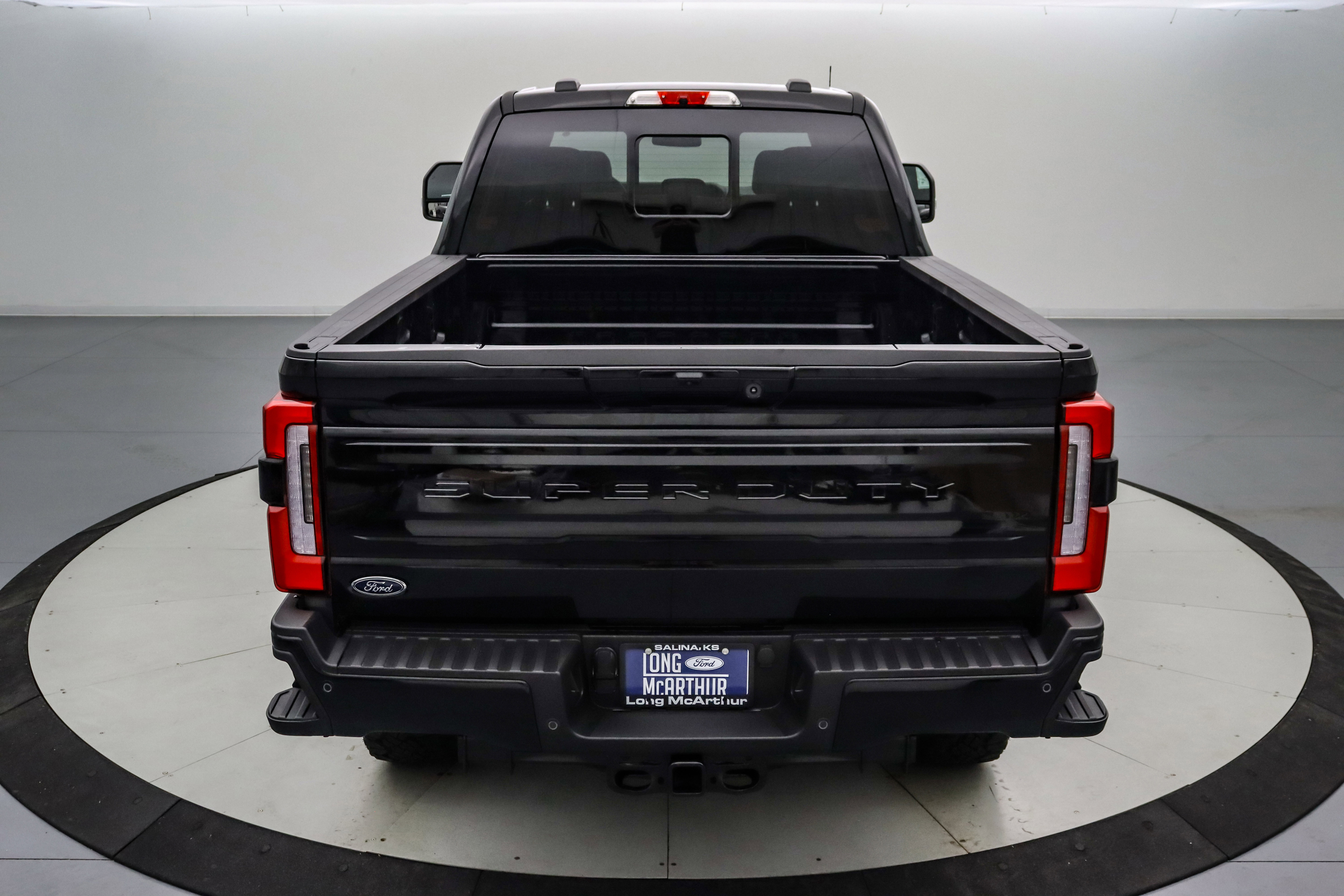 New 2026 Ford F350 Platinum w/ Tremor Off-Road Package image 5