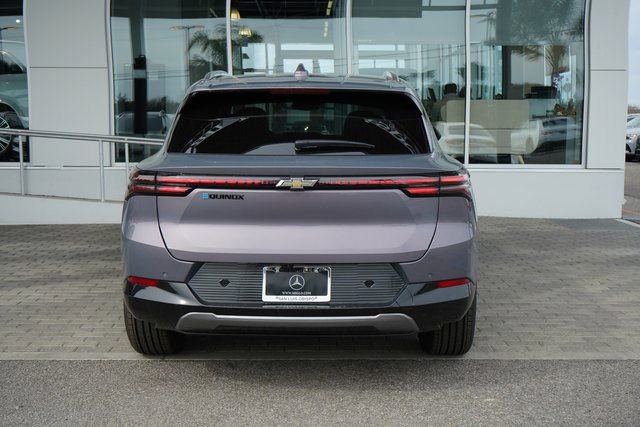 New 2025 Chevrolet Equinox EV LT image 7