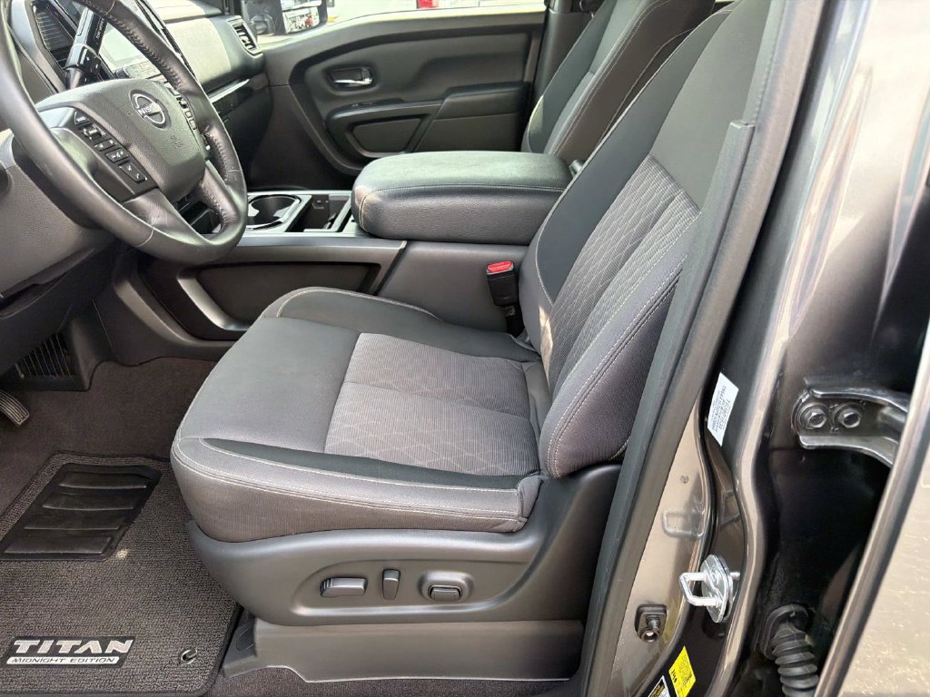 Used 2023 Nissan Titan SV w/ SV Convenience Package AWD/4WD image 19