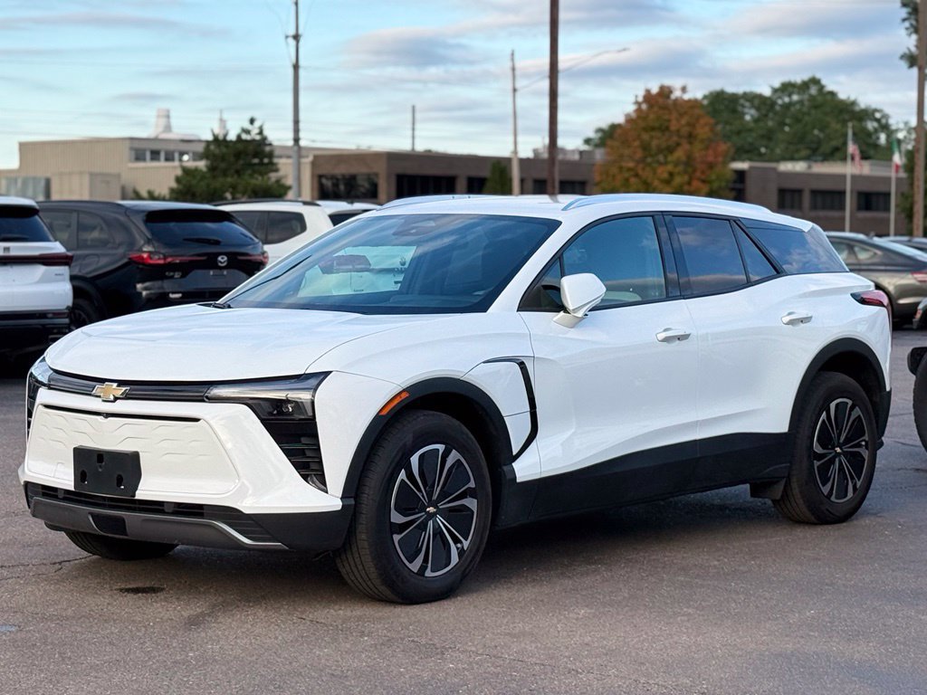 Used 2024 Chevrolet Blazer EV LT AWD/4WD image 42