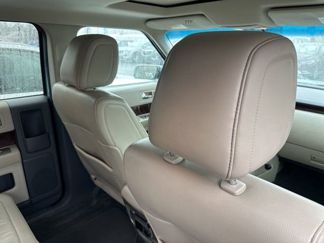 Used 2009 Ford Flex SEL image 11