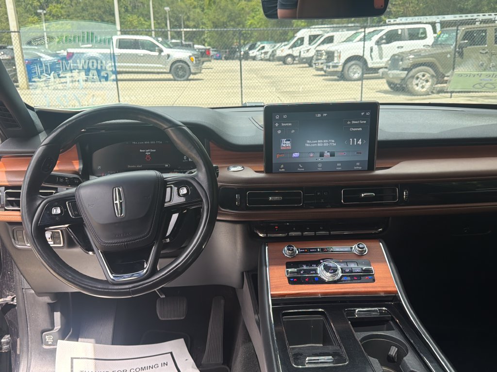 Used 2020 Lincoln Aviator Reserve w/ Equipment Group 202A AWD/4WD image 8