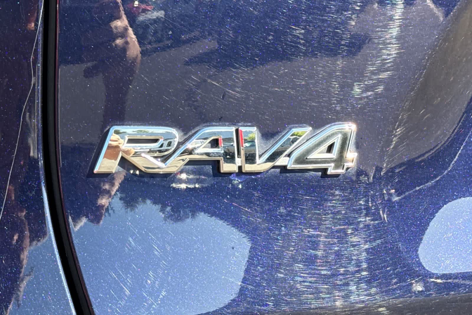 Used 2020 Toyota RAV4 XSE AWD/4WD image 28