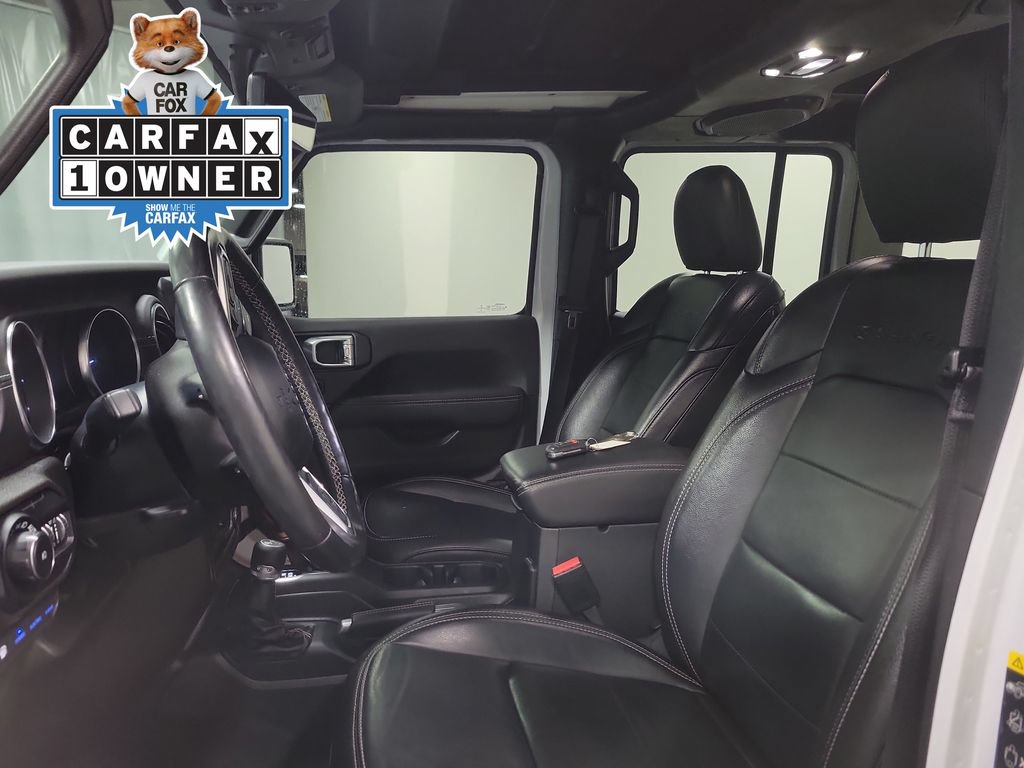 Used 2022 Jeep Wrangler Unlimited Sahara w/ Cold Weather Group AWD/4WD image 15