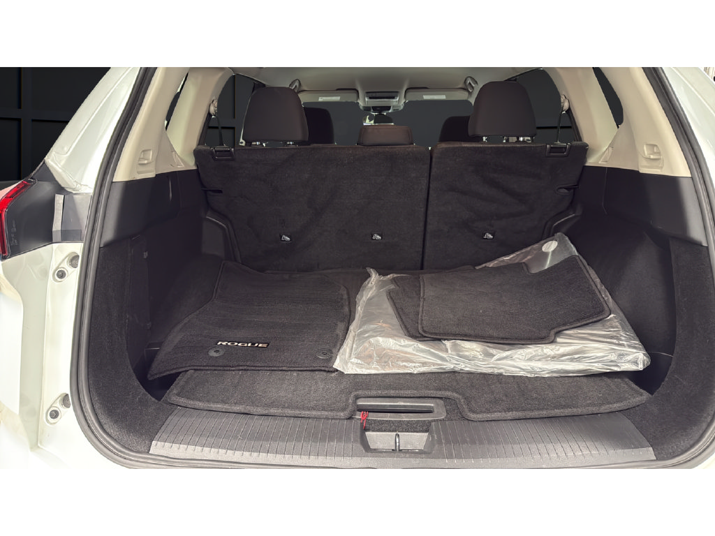 Used 2024 Nissan Rogue SV AWD/4WD image 25