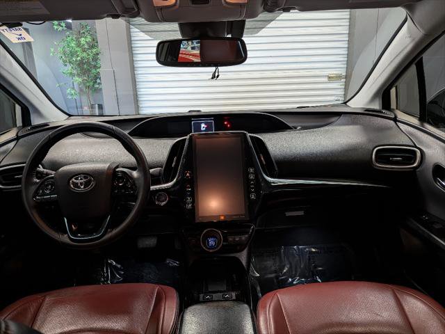Used 2020 Toyota Prius Prime Limited image 13