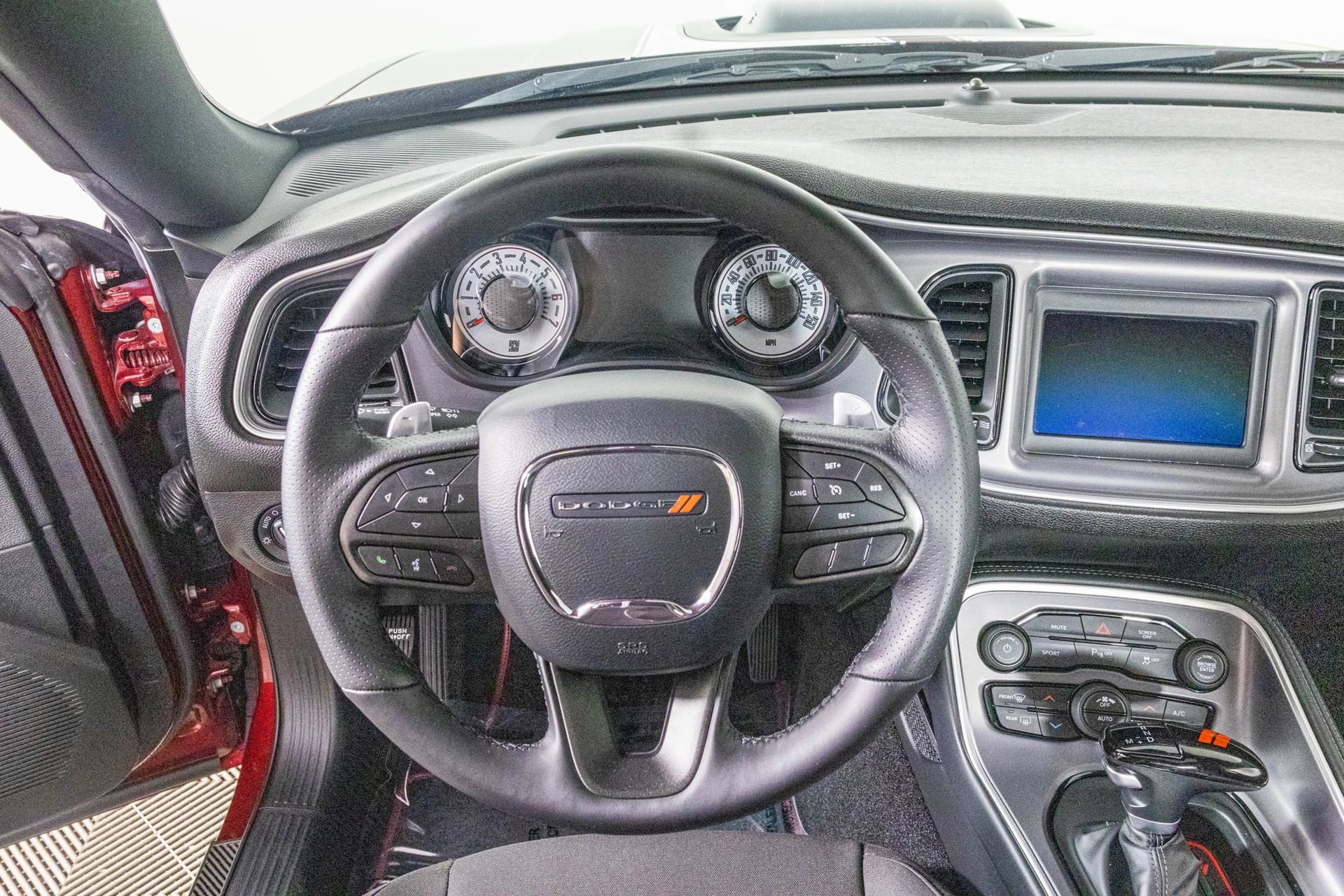 Used 2022 Dodge Challenger R/T w/ Shaker Package image 28