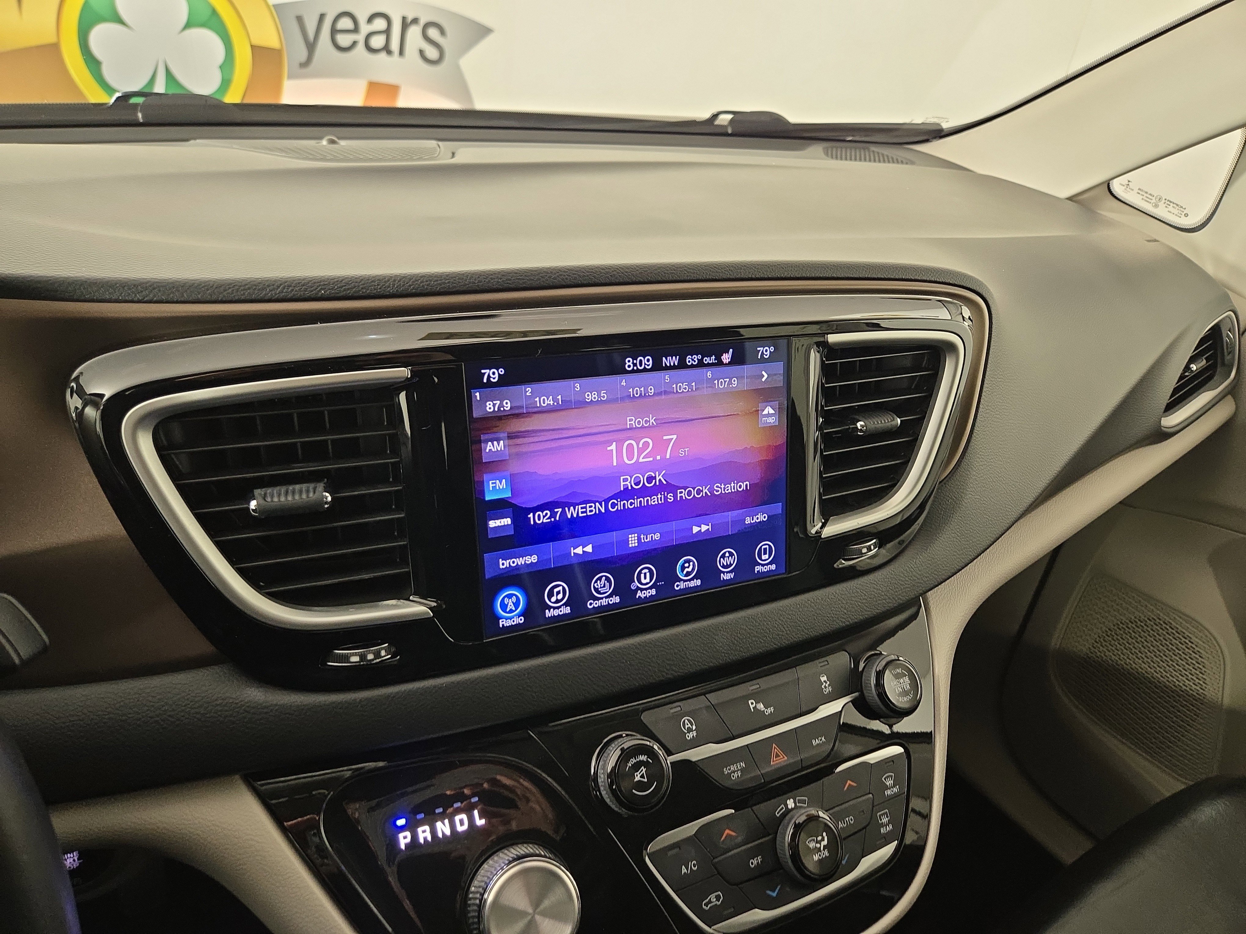 Used 2017 Chrysler Pacifica Touring-L image 21