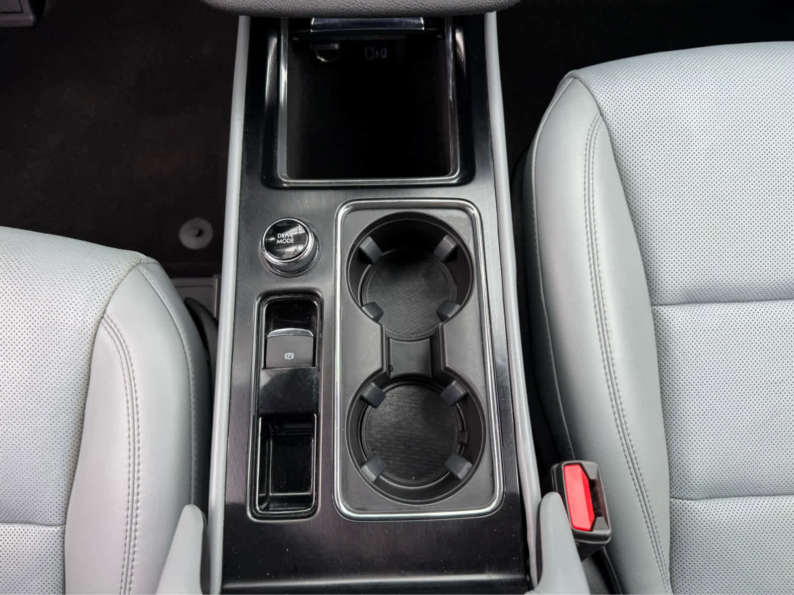 Used 2022 Lincoln Corsair Reserve w/ Sport Package image 32