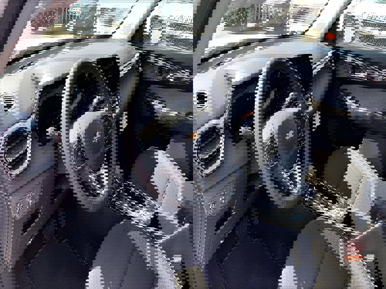 New 2026 Chevrolet TrailBlazer LT w/ Convenience Package AWD/4WD image 9