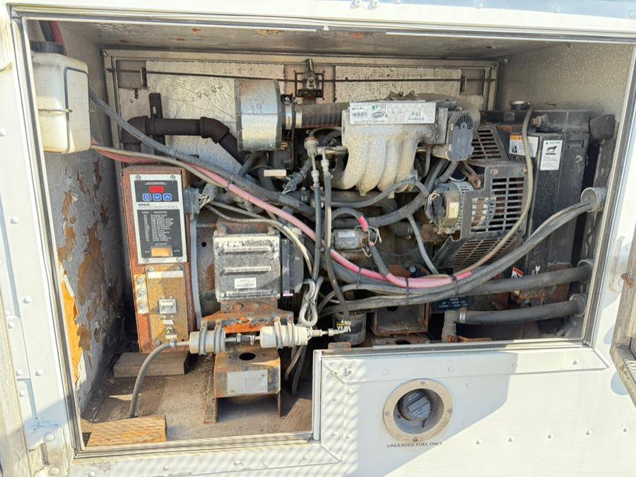 Used 2009 GMC Savana 3500 image 9