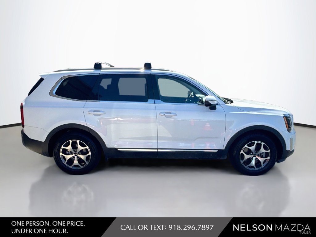 Used 2020 Kia Telluride EX w/ Towing Package FWD image 4