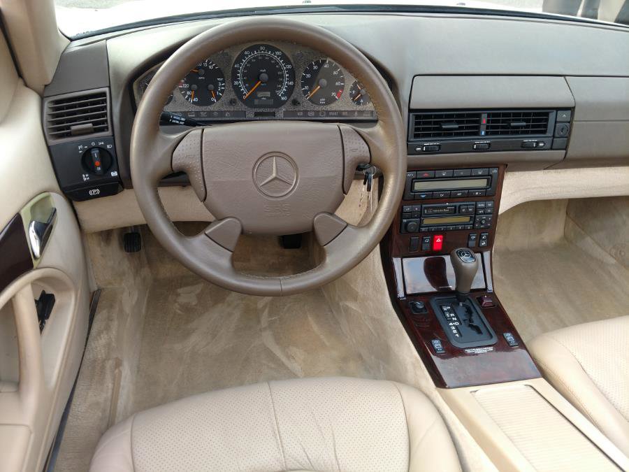Used 1997 Mercedes-Benz SL 320 image 12