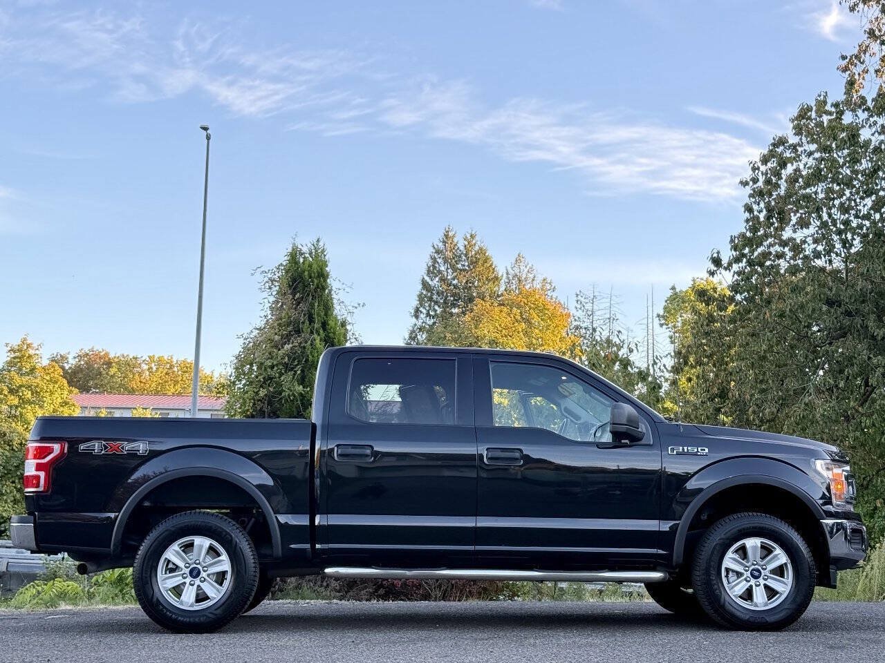 Used 2018 Ford F150 XLT AWD/4WD image 10