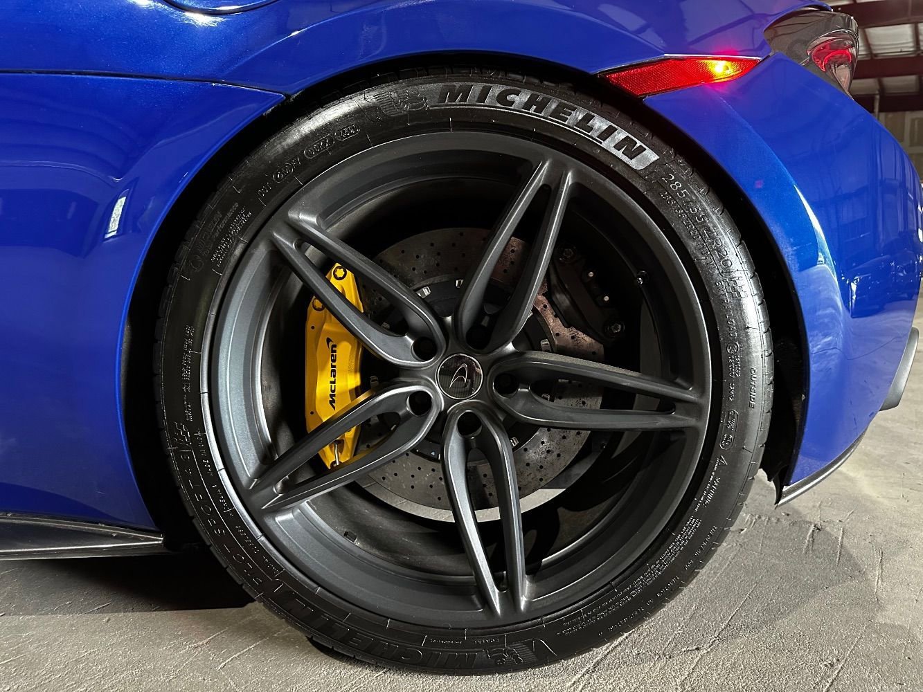 Used 2016 McLaren 570S Coupe image 18