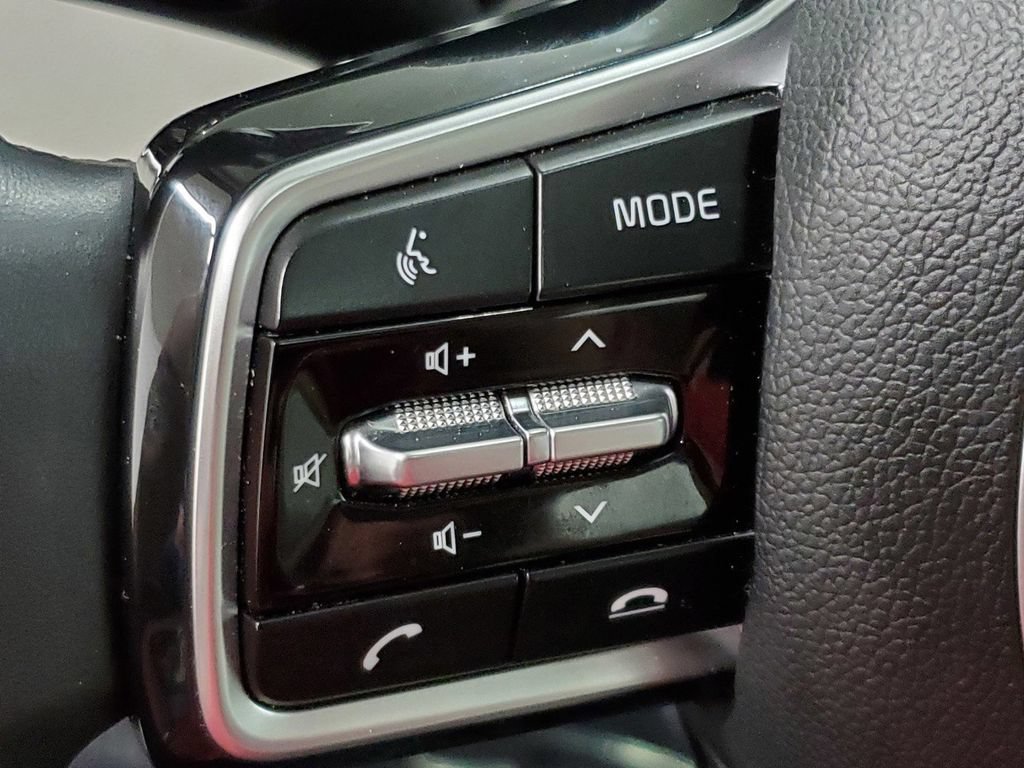 Used 2023 Kia Sorento SX FWD image 32