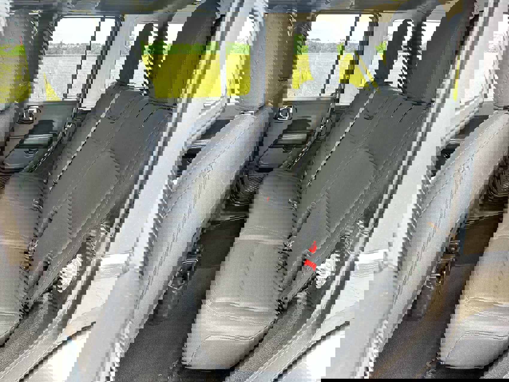 Used 2020 Jeep Wrangler Unlimited Sahara image 21