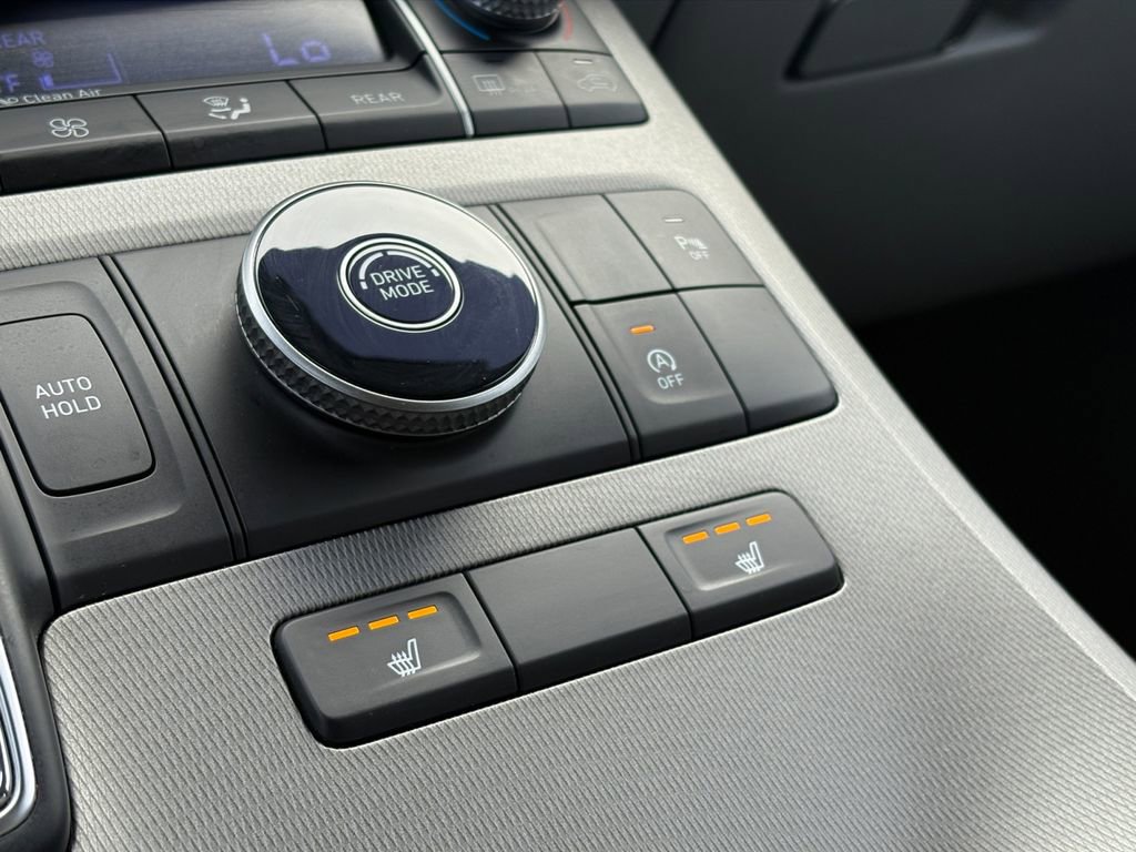 Used 2022 Hyundai Palisade SEL FWD image 3