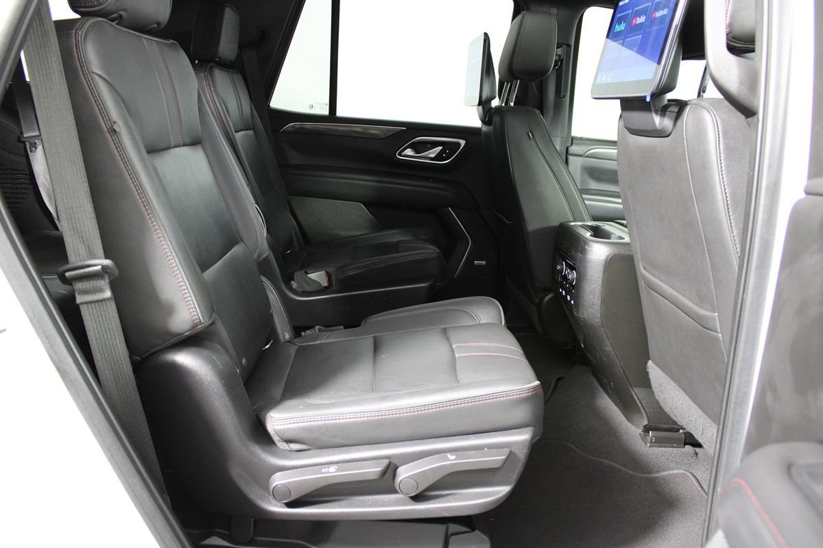 Used 2022 Chevrolet Tahoe RST w/ Luxury Package AWD/4WD image 24