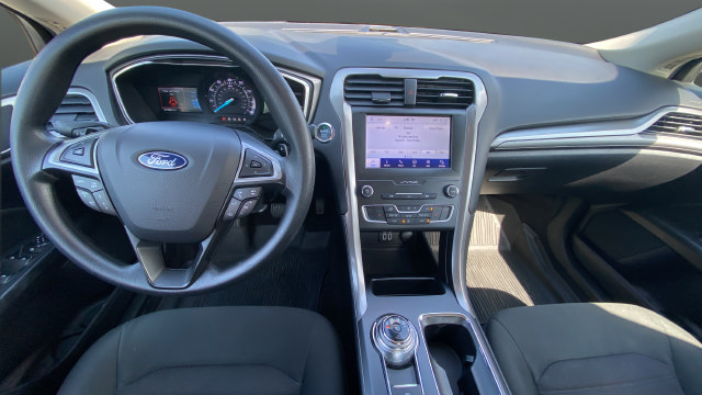Used 2020 Ford Fusion SE AWD/4WD image 11