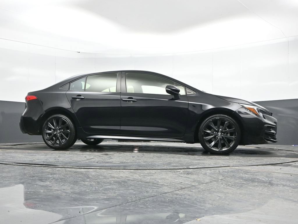 Used 2024 Toyota Corolla SE w/ SE Premium Package image 45