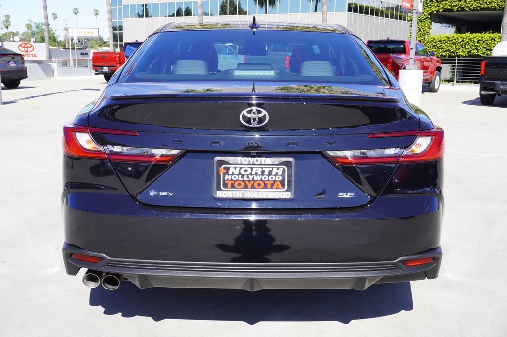 Certified 2025 Toyota Camry SE image 6