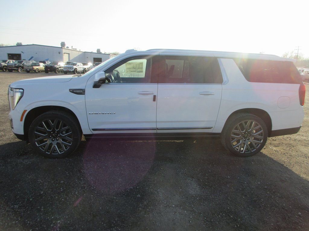 New 2026 GMC Yukon XL Denali Ultimate image 8