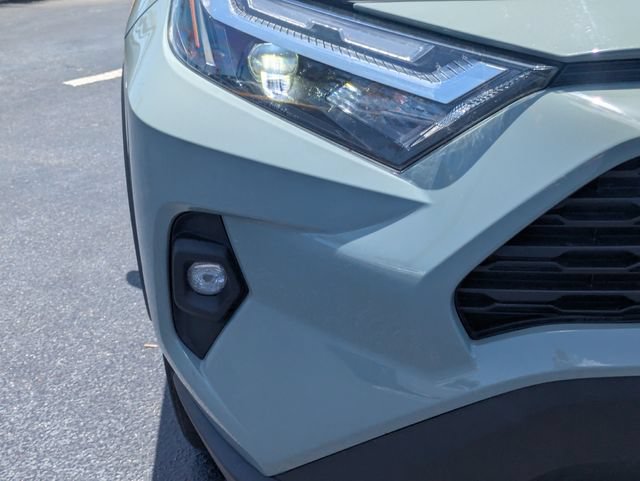 Used 2022 Toyota RAV4 XLE Premium FWD image 10