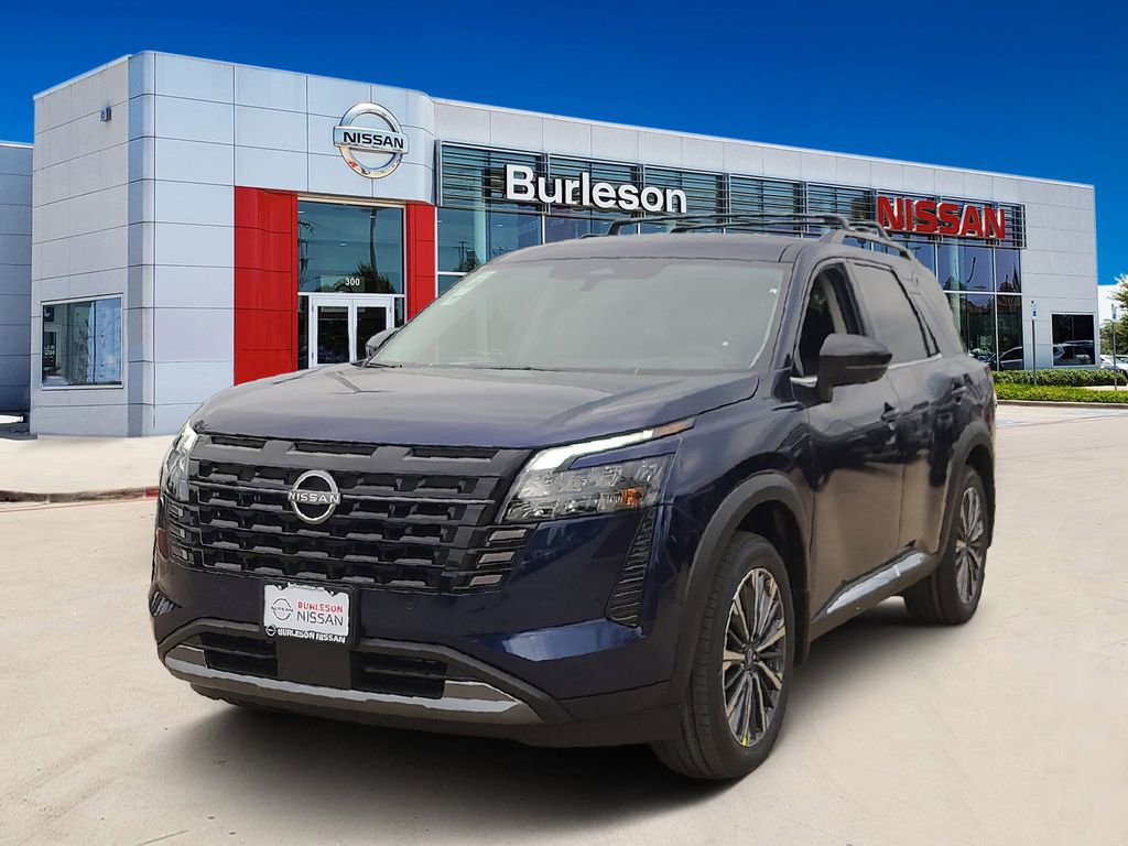 New 2026 Nissan Pathfinder Platinum FWD image 1