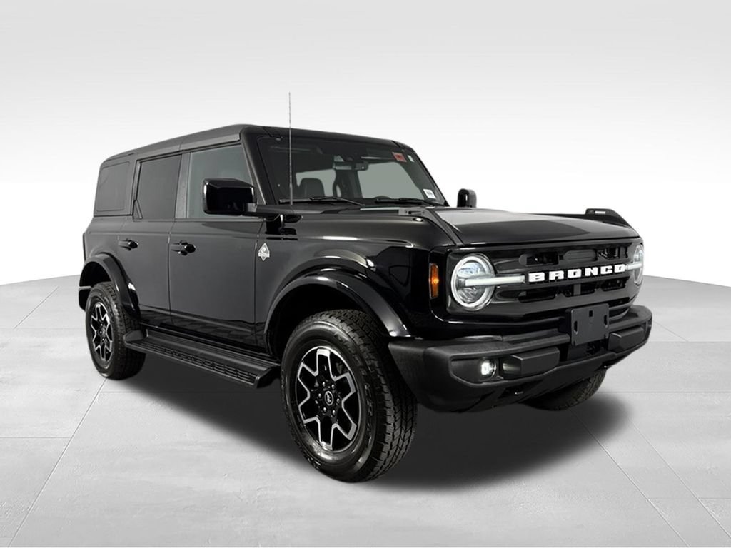 Used 2025 Ford Bronco Outer Banks AWD/4WD image 4