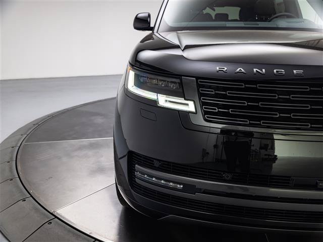 New 2027 Land Rover Range Rover Long Wheelbase SE AWD/4WD image 10