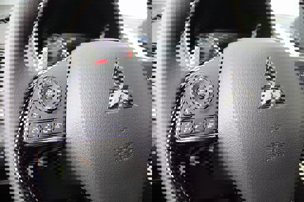 New 2026 Mitsubishi Eclipse Cross SEL image 16