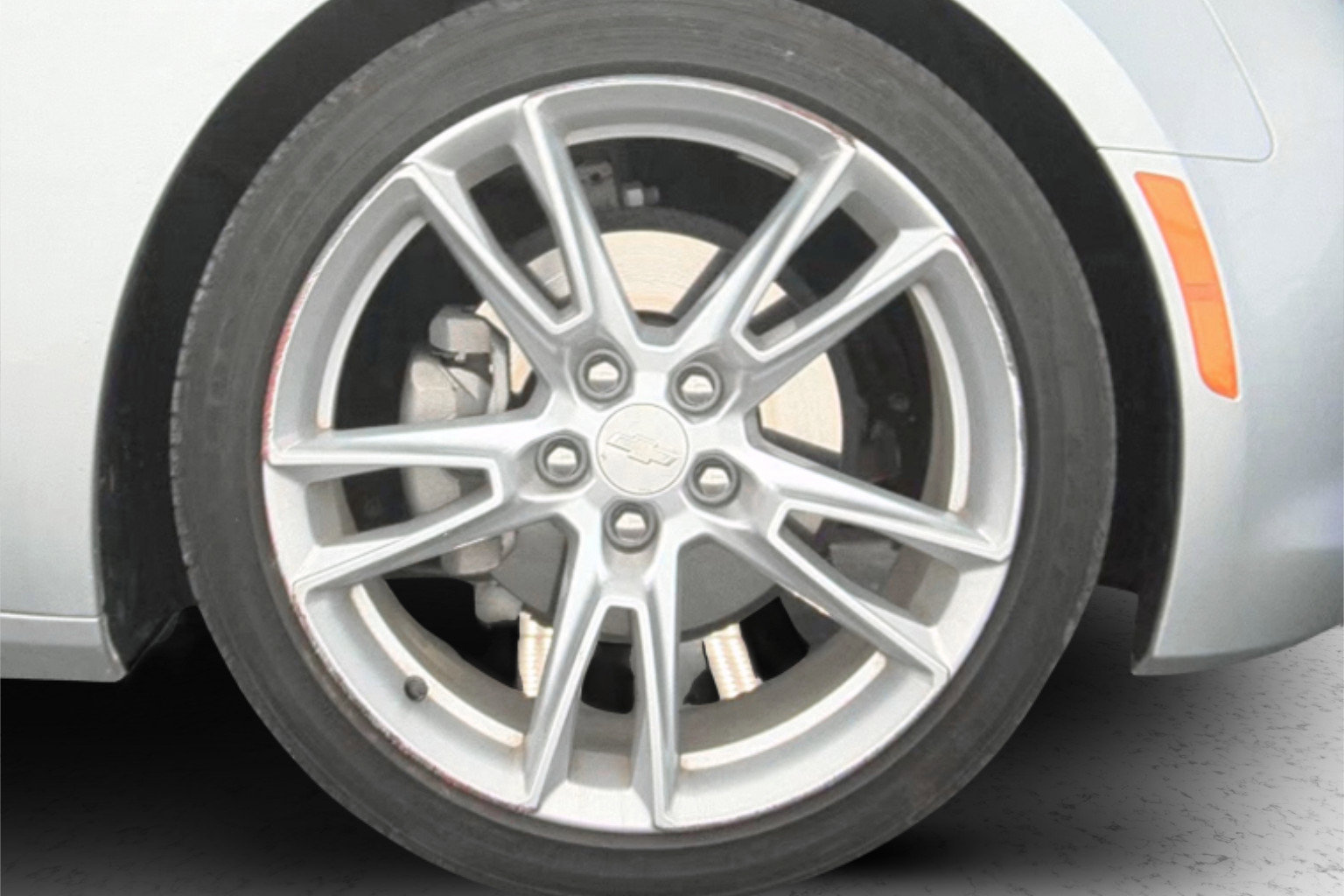 Used 2019 Chevrolet Camaro LT w/ RS Package image 11