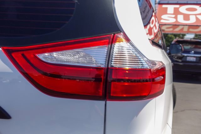 Used 2017 Toyota Sienna L FWD image 8