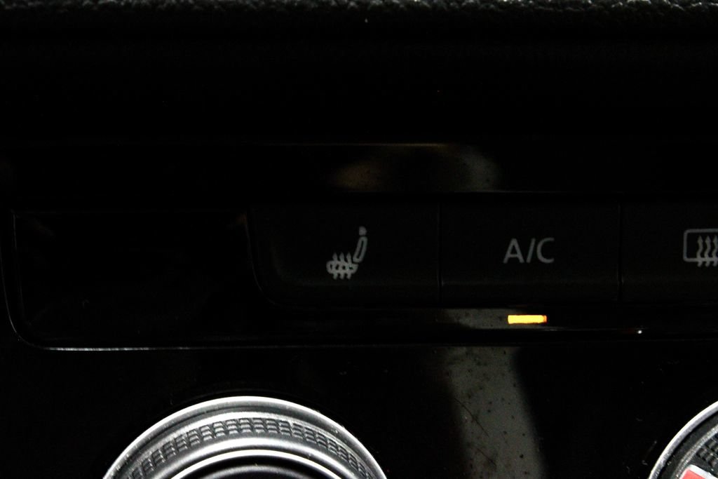 Used 2023 Volkswagen Taos S w/ Driver Assistance Package AWD/4WD image 4