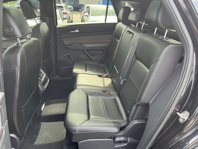 Used 2023 Volkswagen Atlas Cross Sport SEL R-Line AWD/4WD image 27