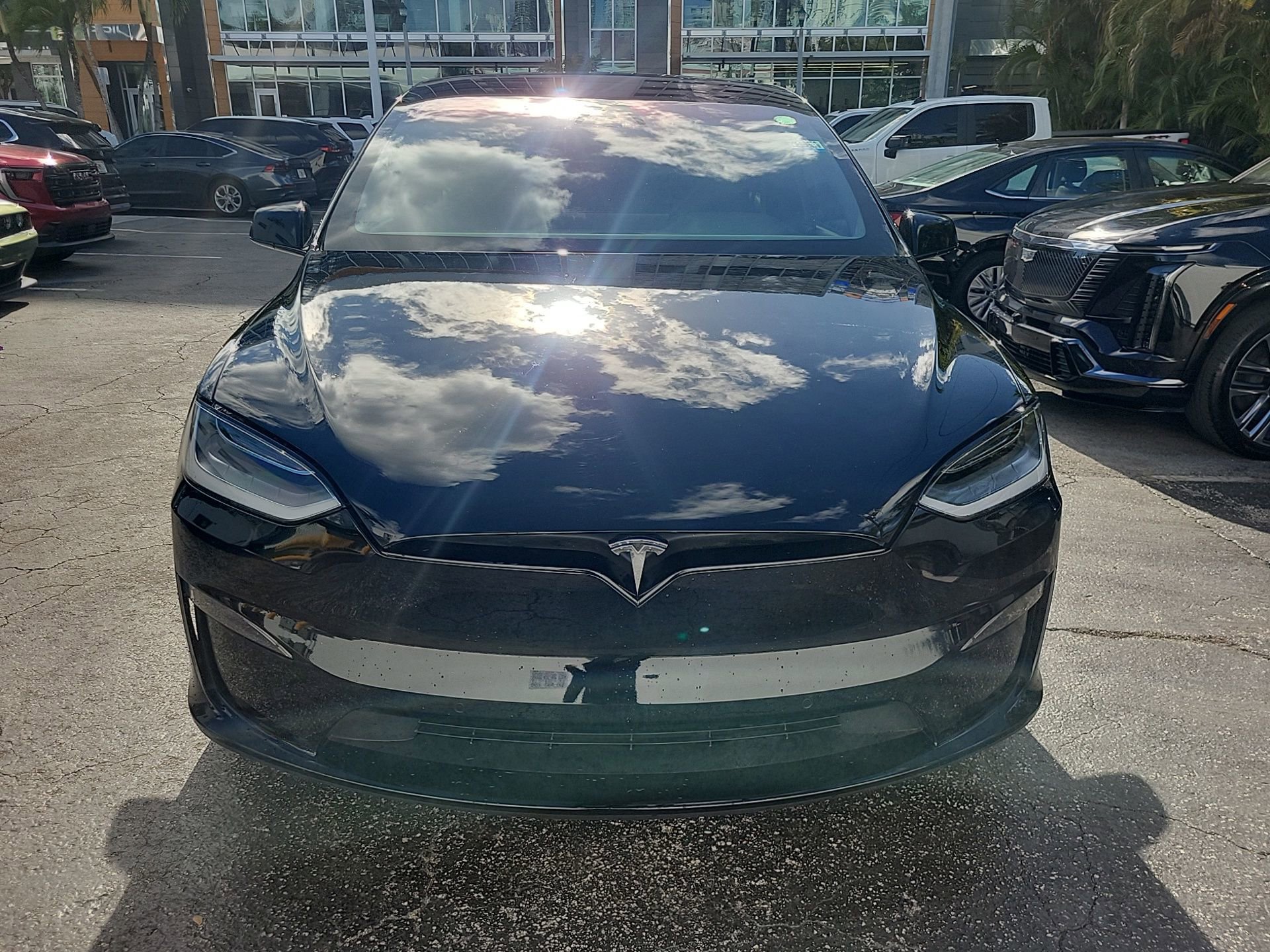 Used 2023 Tesla Model X image 3