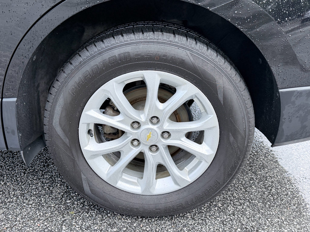 Used 2018 Chevrolet Equinox LT FWD image 32