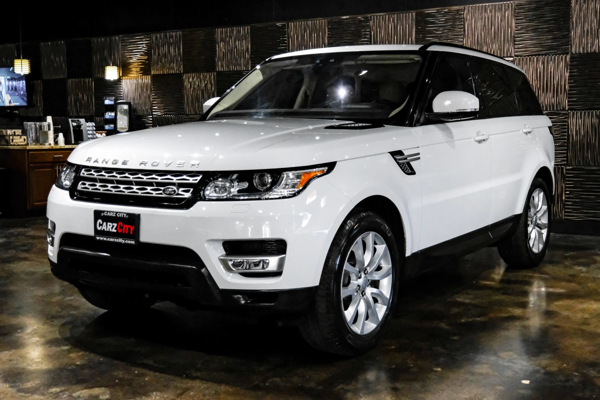 Used 2017 Land Rover Range Rover Sport HSE AWD/4WD image 8
